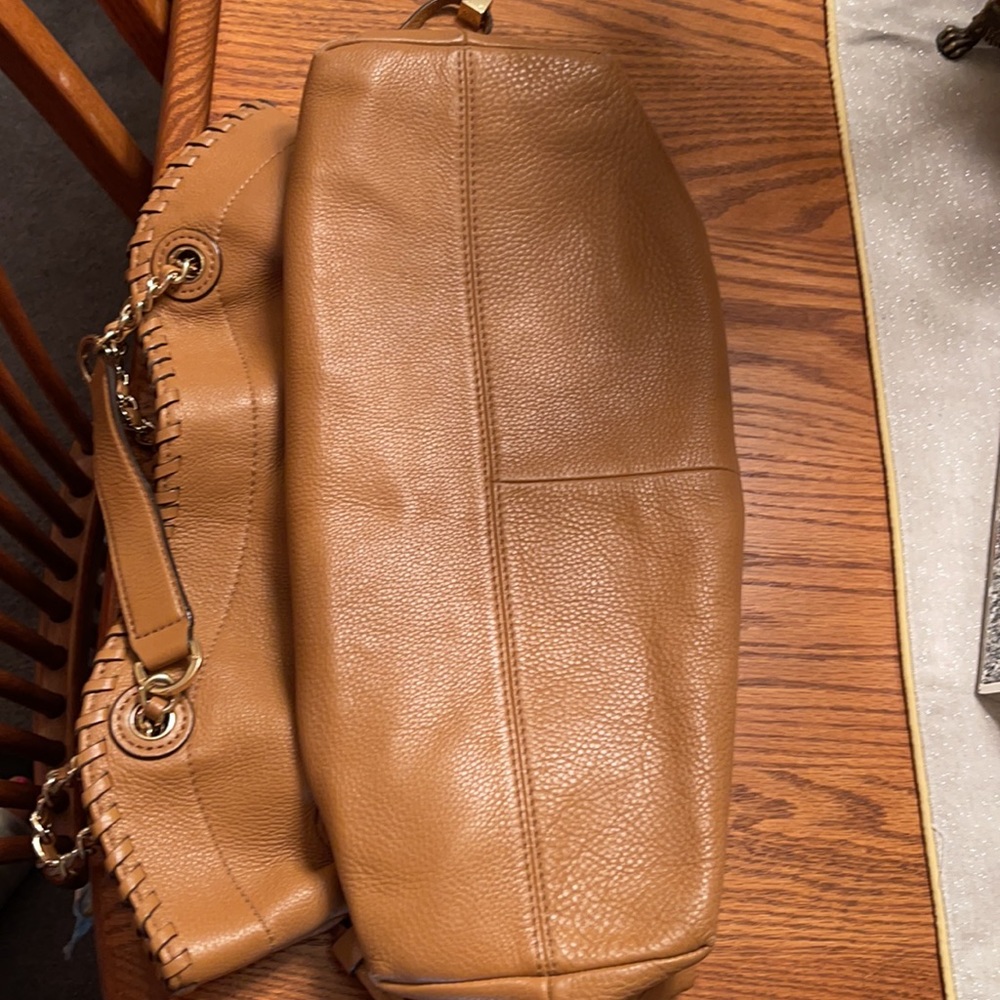 Tory Burch Shoulder Bag - image 4